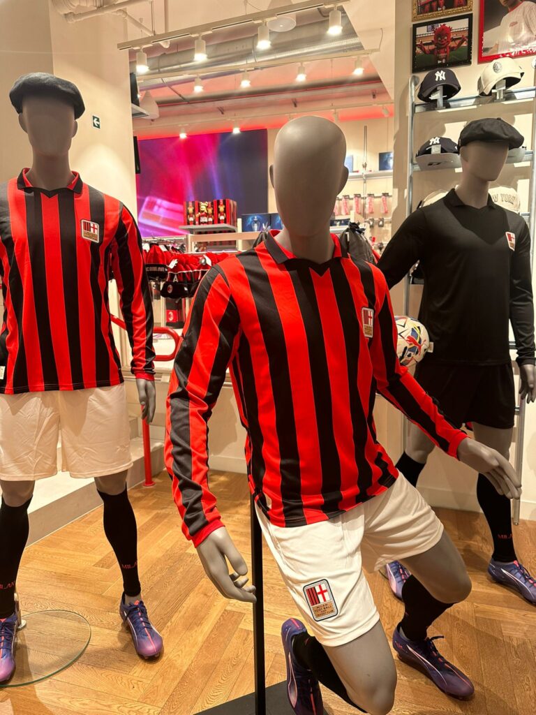 Milan-Maglia-rossonera-125-anniversario-club-dicembre-2024