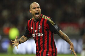 Milan cambio in panchina