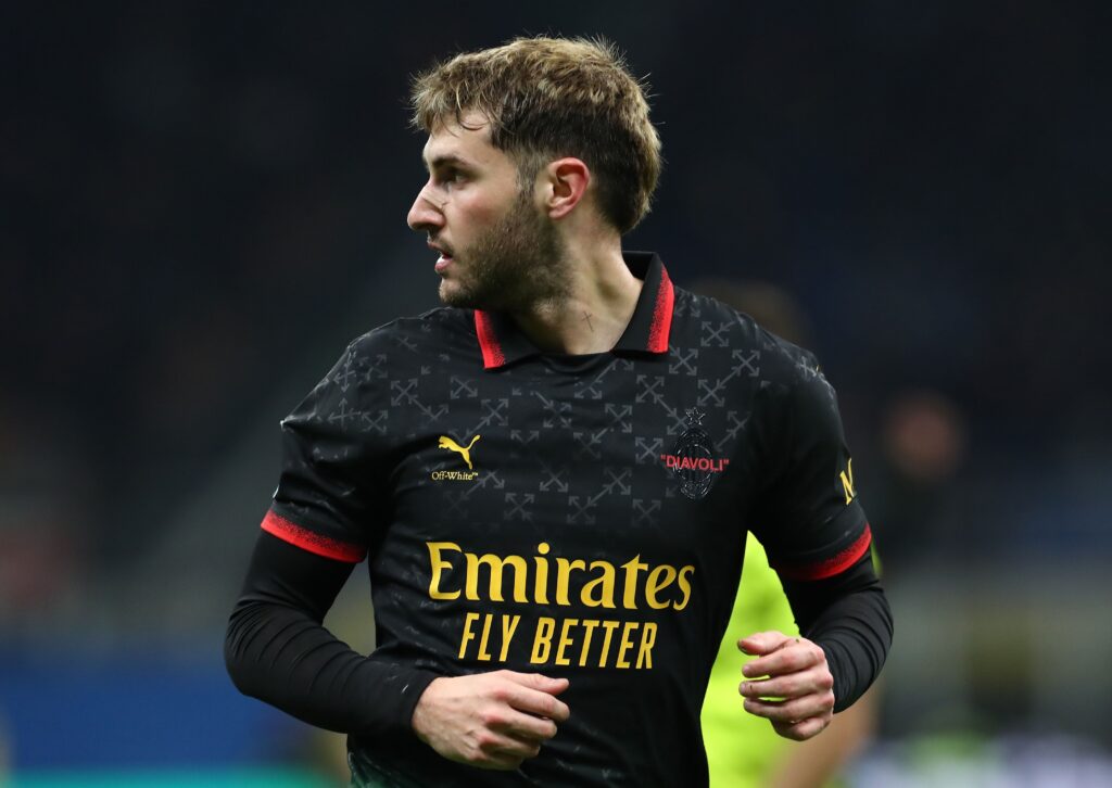 milan-polemica-social-maglia-4°-kit-off-white-spiegazione-significato