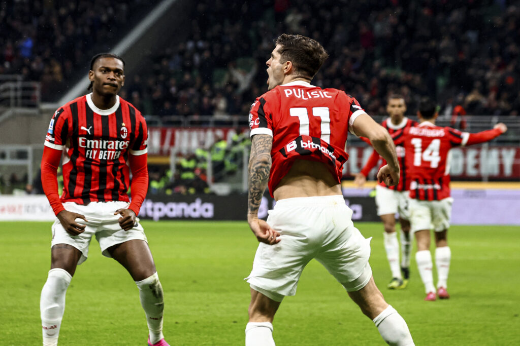 milan-como-diretta-live-partita-serie-a-dazn-risultato-finale-sintesi-gol-pulisic-reijnders