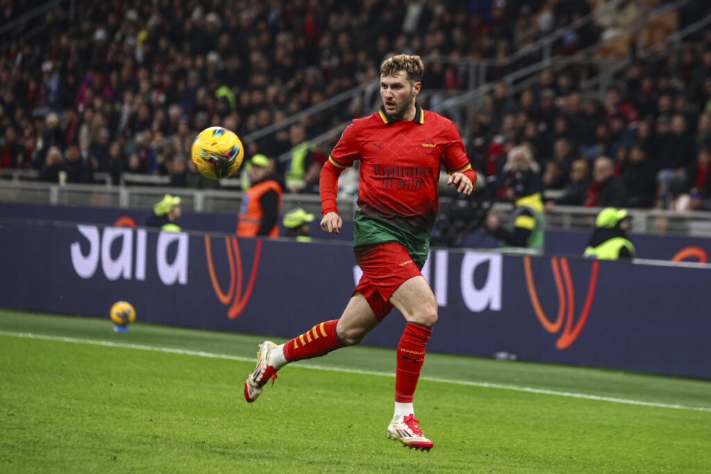 milan-polemica-social-maglia-4°-kit-off-white-spiegazione-significato