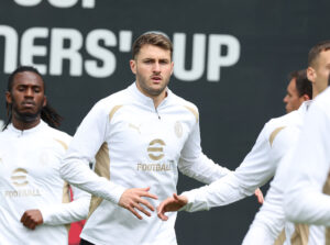 milan-atalanta-formazioni-ufficiali-gazzetta-conceicao-serie-a-gimenez-dazn-walker-sky-maignan-ureijnders-pulisic-ultima-ora-news