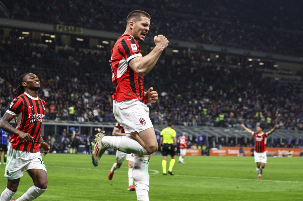 calciomercato-milan-jovic-moretto-contratto-coppa-italia-gazzetta-scenario-dazn-furlani-sky-ultima-ora-news