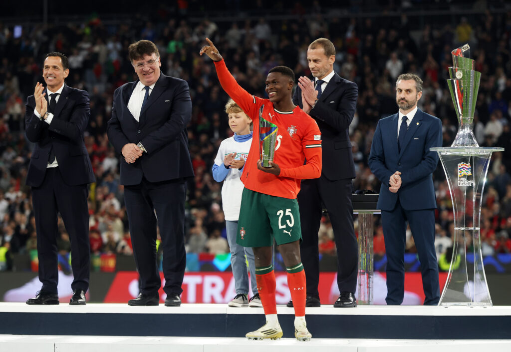 nuno-mendes-psg-portogallo-theo-hernandez