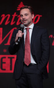 come-ti-viene-in-mente-passare-da-vlahovic-a-nkunku-milan-calciomercato-news-ultima-ora-chelsea-cifre-ufficiale-prezzo-costo-chi-e-storia