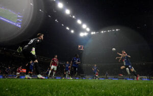 milan-addio-jovic-mercato-calciomercato-contratto-gol-carriera-inter-vittime-preferite-schalke-dusseldorf