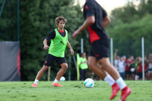 christian-comotto-foto-premonitrice-con-allegri-del-2020-curiosita-esordio-prima-squadra-milan