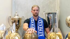 etienne-tare-firma-kf-tirana-figlio-igli-ds-milan-albania-mercato