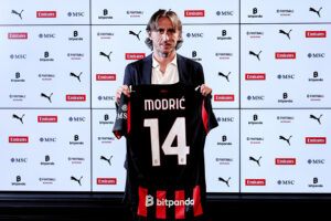luka-modric-conferenza-stampa-presentazione-casa-milan-tv-news-dichiarazioni-foto-frasi-parole