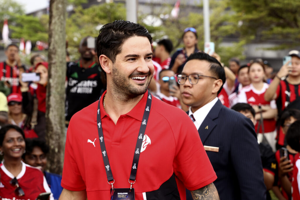 alexandre-pato-milan-addio-calcio-amore-milan-tournée-legend-infortuni-famiglia-ritiro