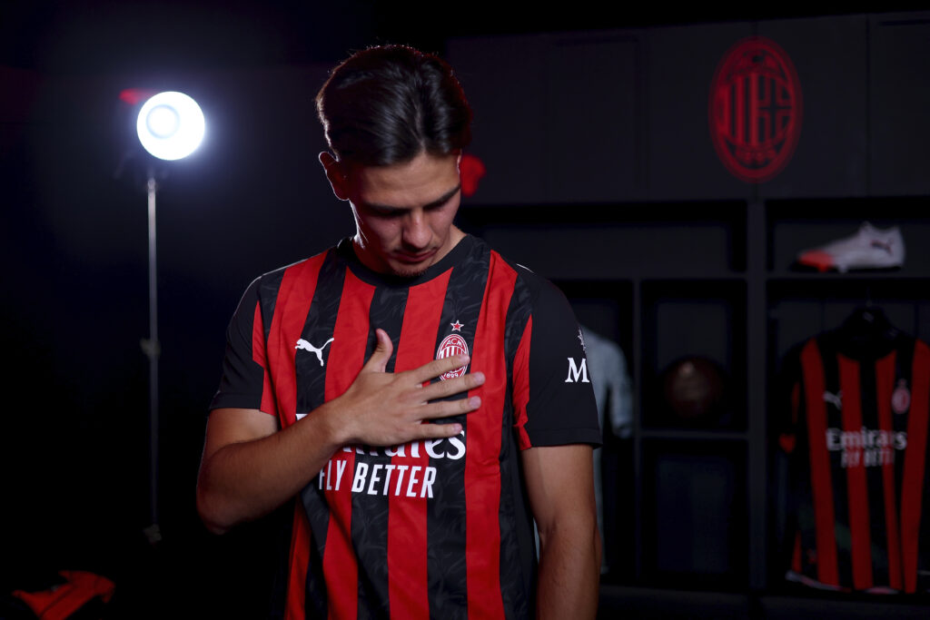 AC Milan Unveil New Signing Ardon Jashari