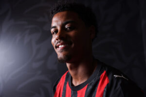 milan-e-la-ricerca-di-un-leader-difensivo-il-confronto-con-linter-demiral-laporte-calciomercato-news-ultima-ora