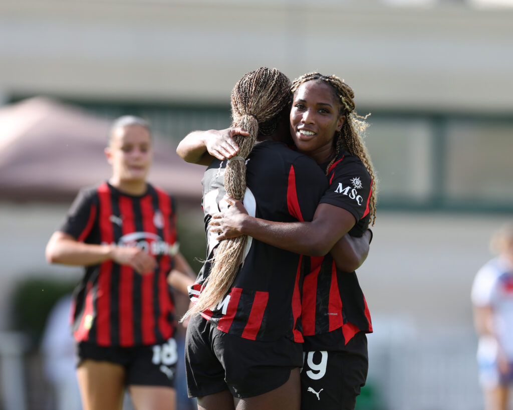 il-milan-femminile-vince-4-0-in-amichevole-contro-il-rangers-gol-e-sensazioni