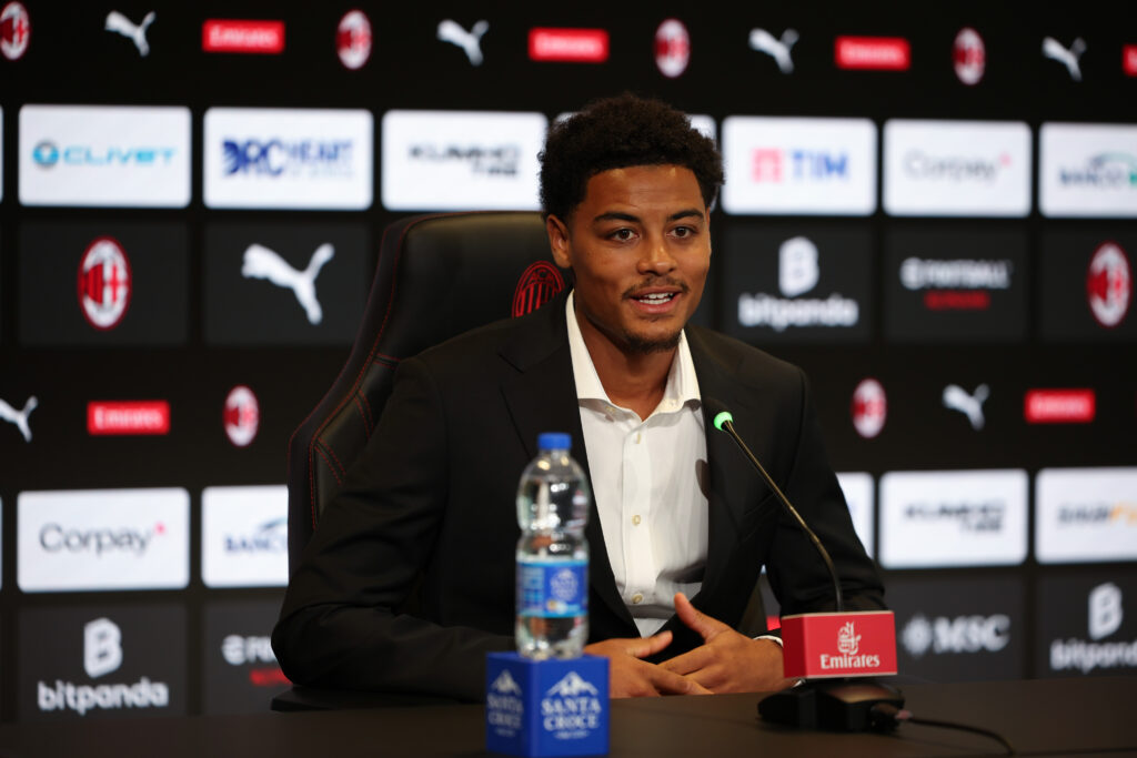 koni-de-winter-conferenza-stampa-presentazione-casa-milan-tv-news-dichiarazioni-foto-frasi-parole