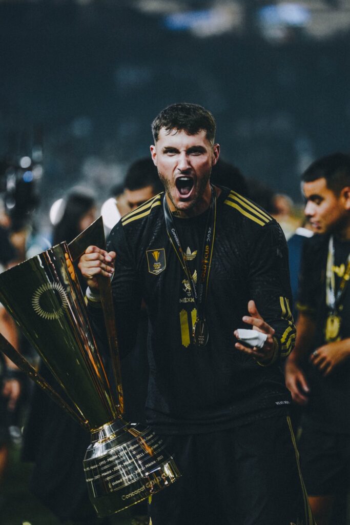 gimenez-convocato-dal-messico-due-amichevoli-a-settembre-per-attaccante-del-milan-news