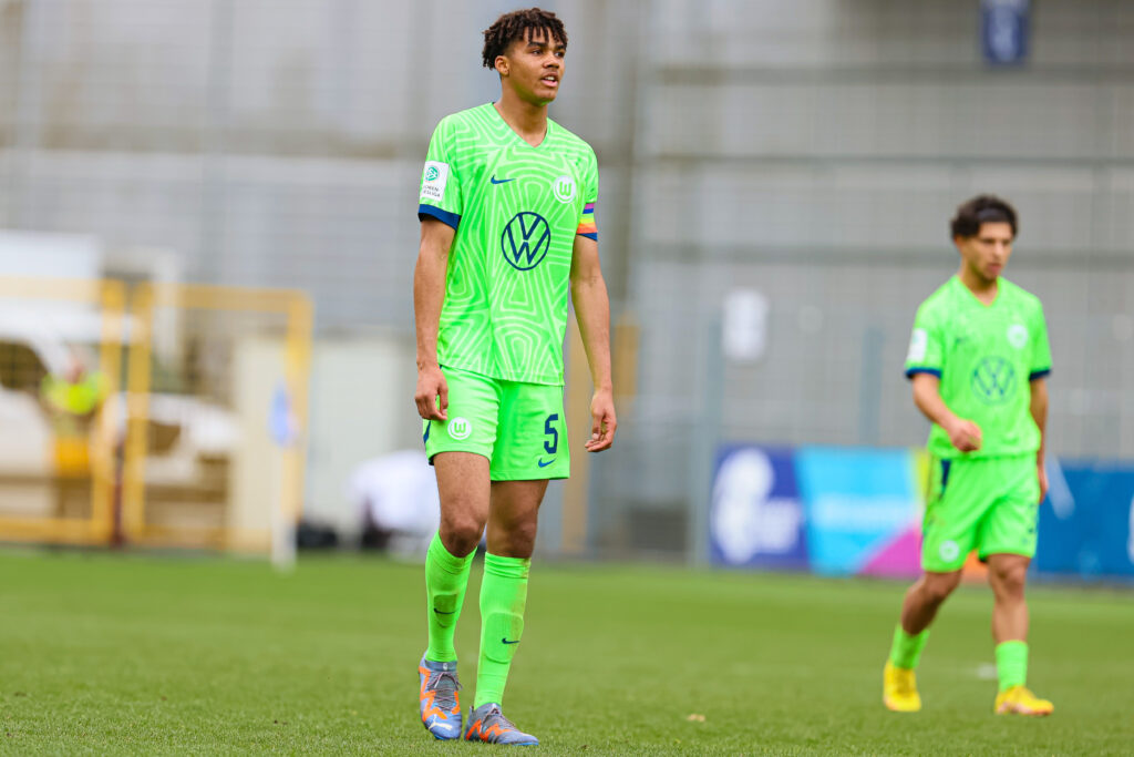 odogu-milan-wolfsburg-acquisto-cifre-operazione-costo-ufficiale-news-ufficialita-comunicato-chi-e-quanti-anni-ha