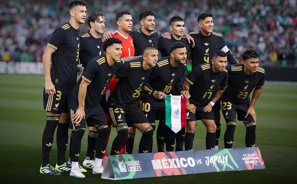 aguirre-santiago-gimenez-messico-giappone-0-0