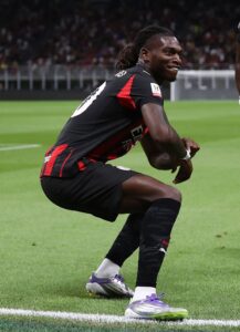 leao-post-instagram-trust-god-plan-maglia-bianca-messaggio