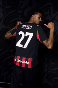 david-odogu-milan-maglia-numero-27-precedenti-dati-statistiche-predecessori-boateng-serginho-maldini