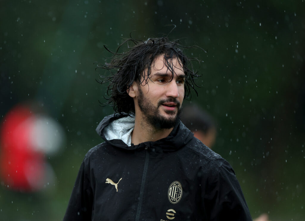 adli-allal-shabab-operazione-conclusa-il-milan-incassera-7-milioni-di-euro-news-cessione-guadagno-stipendio