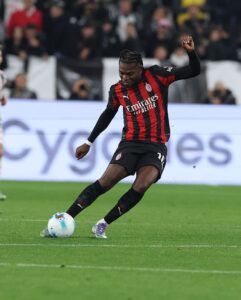 Leao centrocampo Juventus Milan