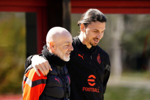 quella-volta-che-a-pioli-venne-rinnovato-il-contratto-con-ibra-ancora-in-attesa