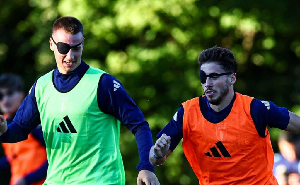 perche-bartesaghi-e-camarda-hanno-un-occhio-bendato-nazionale-under-21-silvio-baldini-italia-calcio