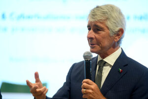 Milan-Como a Perth, il ministro Abodi: "Aspetti positivi, ma rispettiamo i tifosi"