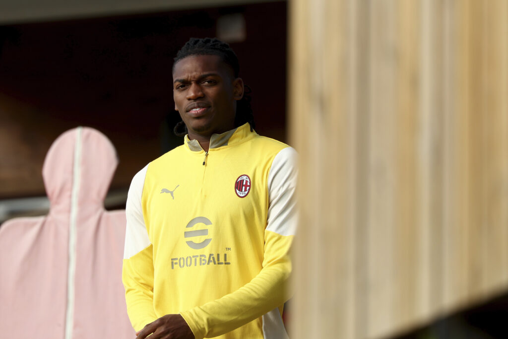 milan-fiorentina-serie-a-formazioni-chi-gioca-arbitro-var-dove-guardarla-leao-nkunku-saelemakers-estupinan-rabiot-pulisic-indisponibili-infortunati-news-ultima-ora