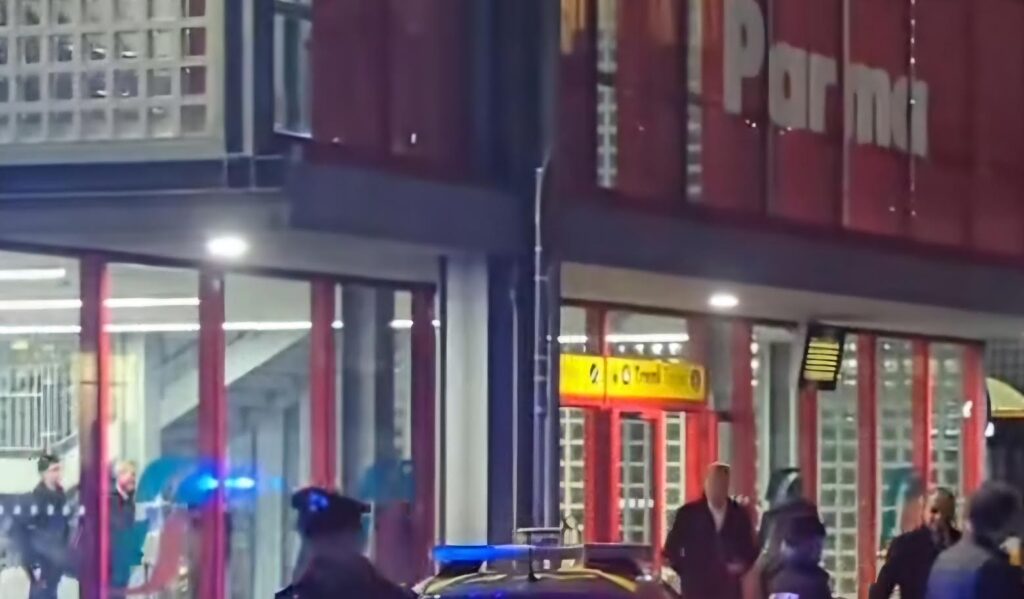 arrivo-in-stazione-e-subito-in-albergo-il-milan-a-parma