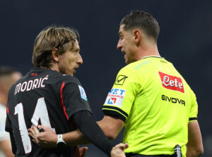 milan-lazio-calvarese-arbitri-pavlovic-rigore