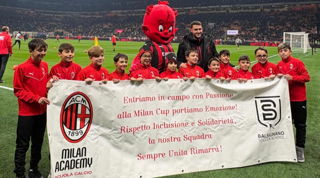 I giovani della Balsignano Soccer School sono stati presenti a San Siro per condividere con Santi Gimenez il loro messaggio