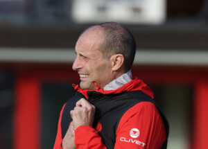 sosta-conte-allena-da-remoto-allegri-no-sul-campo-a-milanello