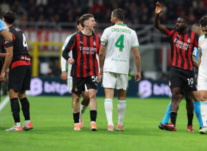 Dybala Saelemaekers arbitro esultanza gattuso