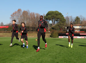 milanello-leao-in-gruppo-gabbia-piu-no-che-si-per-cagliari