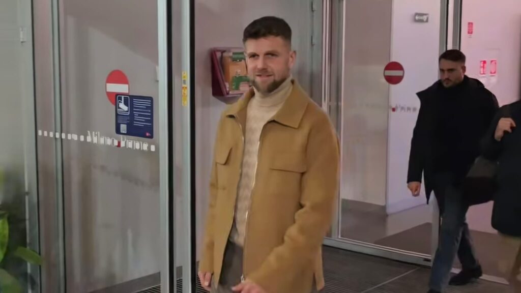 Milan Fullkrug arrivo attaccante Milano Malpensa