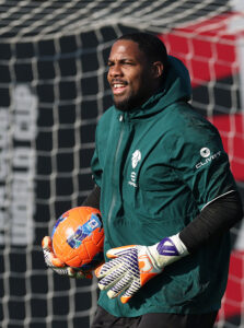 milanello-leao-in-gruppo-gabbia-piu-no-che-si-per-cagliari