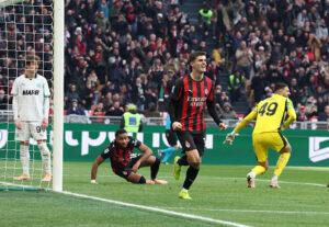 gol-annullato-loftus-cheek-pulisic-milan-sassuolo-contatto-arbitri-var