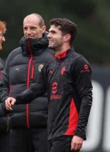 milanello-santo-stefano-con-fullkrug-con-kostic-che-fa-rima-con-vlahovic