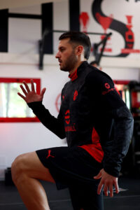 milan-allegri-attaccanti-leao-nkunku-gimenez-pulisic