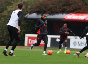 oggi-a-milanello-leao-ancora-in-gruppo-le-foto