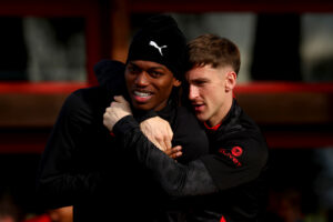 saelemakers-ci-prova-piu-volte-tunnel-a-leao-niente-da-fare