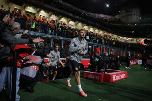 Milan, il tempo stringe e Gimenez latita: il destino sembra segnato