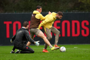 milan-allenamento-oggi-milanello-palestra-campo