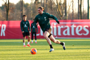 il-rabiot-di-cagliari-adulto-dominante-e-invasore