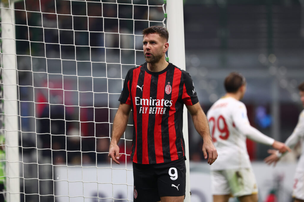 AC Milan v Genoa CFC - Serie A