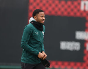 mateta-nkunku-prendano-chi-vogliono-io-non-mi-muovo