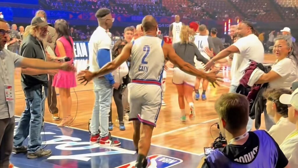 cafu-alla-partita-delle-celebrita-nba-un-onore