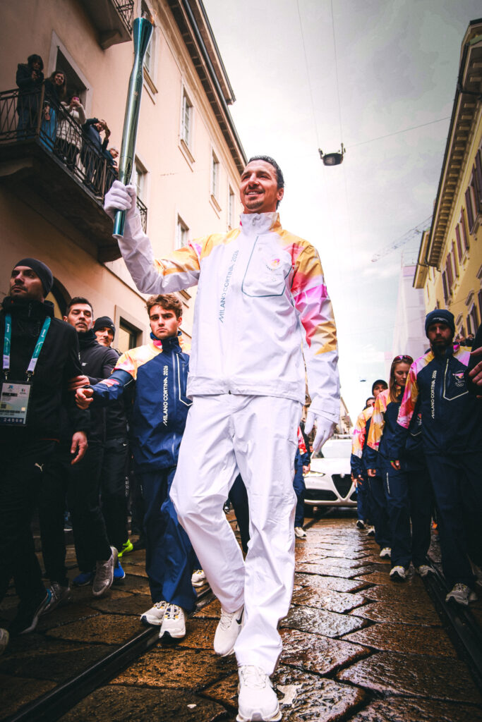 ibra-tedoforo-milano-provo-a-restituirti-quello-che-posso