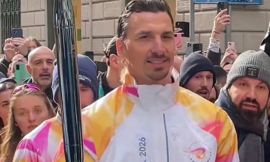 ibrahimovic-tedoforo-ora-i-giochi-possono-iniziare